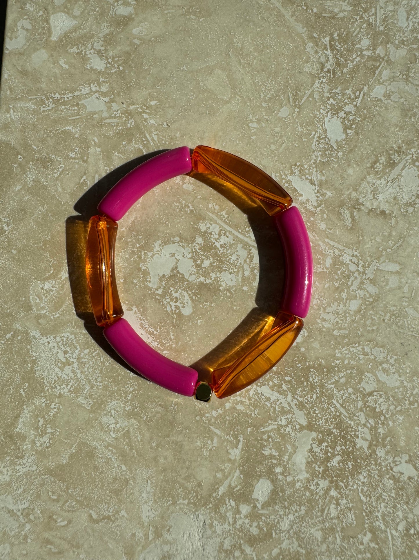 Pink loves Orange